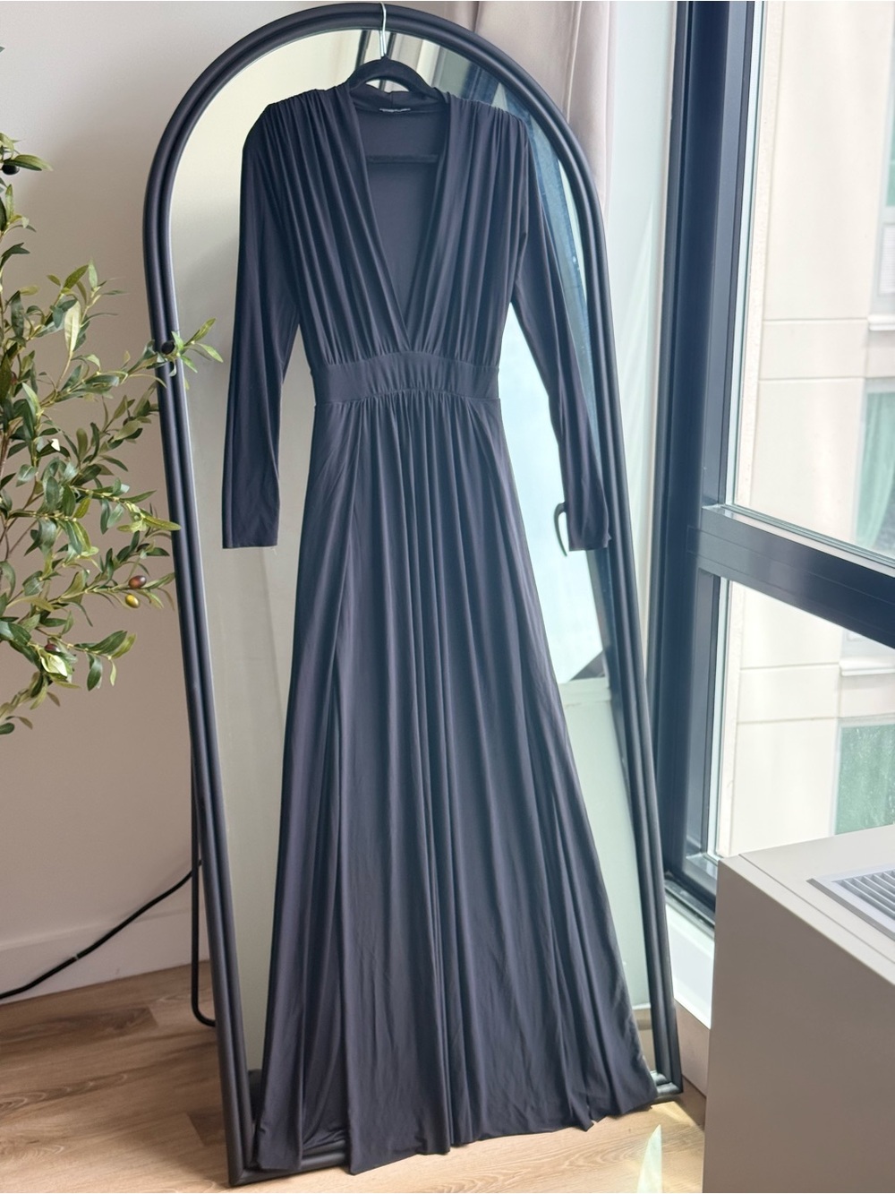 Fashion Nova Black Long Sleeve V-Neck Maxi Dress
